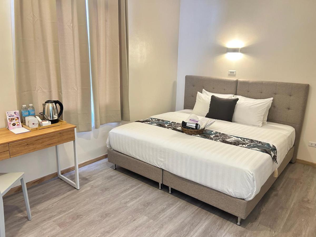 Myspace Hotel Comembo タギッグ エクステリア 写真